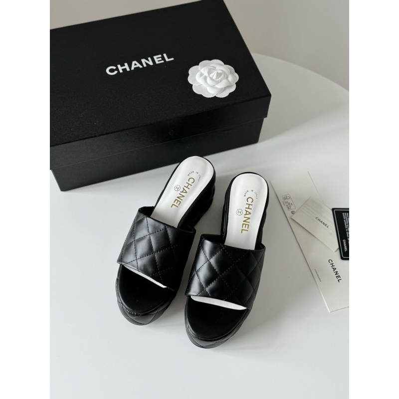 Ch*el slippers
